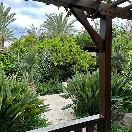 Azur Hotel 3*
