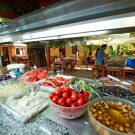Azur Otel 3*