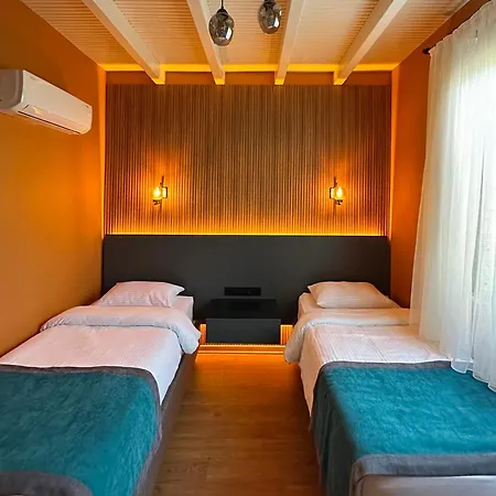 Azur Çıralı