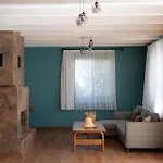 Azur Hotel 3*