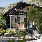 Azur Hotel 3*