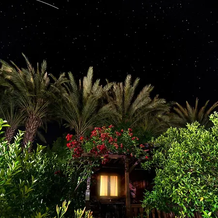 Azur Hotel
