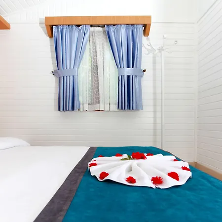 Azur Çıralı